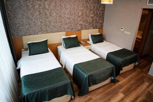 Park Square Hotel image 40