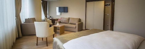 Park Square Hotel image 42